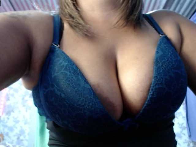 사진 Dahian-Diamod hey♥ come to play♥ hru? #milf #ebony #mommy #latina #mature♥♥♥