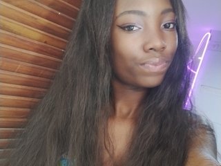 에로틱 한 영상 채팅 DahiaraLee