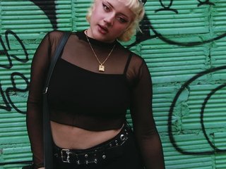 에로틱 한 영상 채팅 Dalia-tay