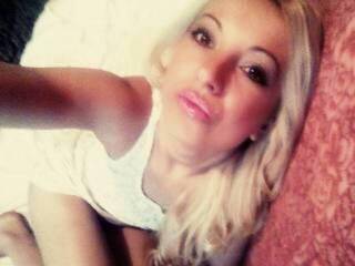 에로틱 한 영상 채팅 dameokeanna