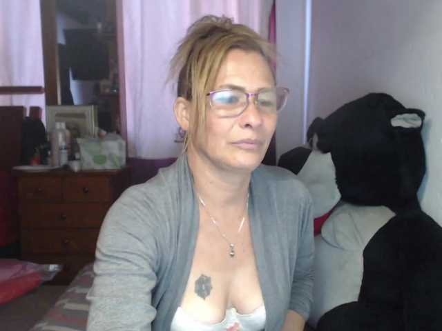 방송 스크린 샷 Daniela-hot1