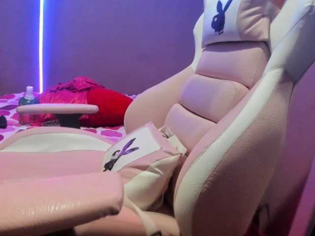 방송 스크린 샷 daniela-moon