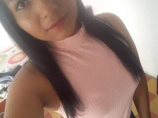 에로틱 한 영상 채팅 danielaahott