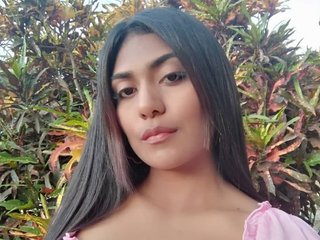 에로틱 한 영상 채팅 Danielita23