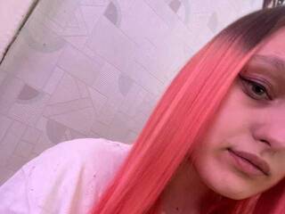 에로틱 한 영상 채팅 DaniellaMills