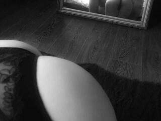 에로틱 한 영상 채팅 DanikLev3001