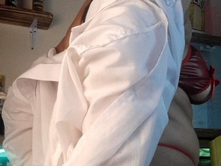 에로틱 한 영상 채팅 Dannapez