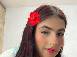 에로틱 한 영상 채팅 DanniaKross