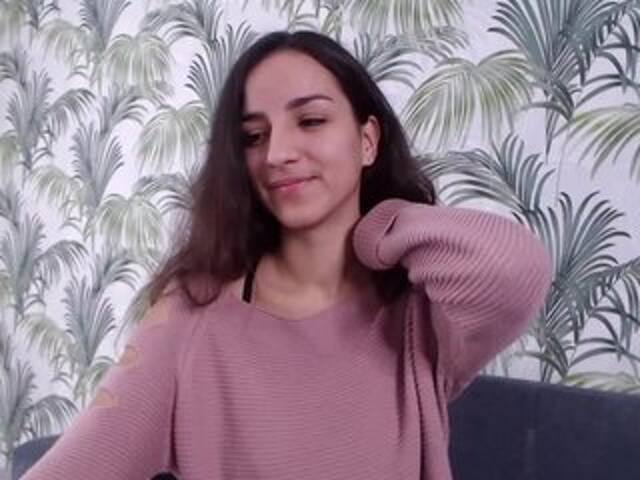 방송 스크린 샷 DaphneMoss