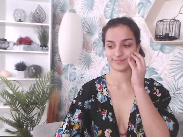 방송 스크린 샷 DaphneMoss