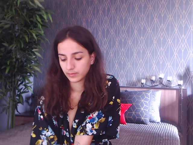 방송 스크린 샷 DaphneMoss