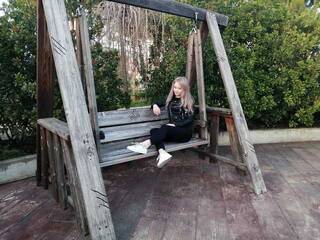 에로틱 한 영상 채팅 MelodiaMoon