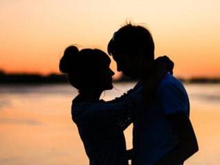 에로틱 한 영상 채팅 Daring-Karol