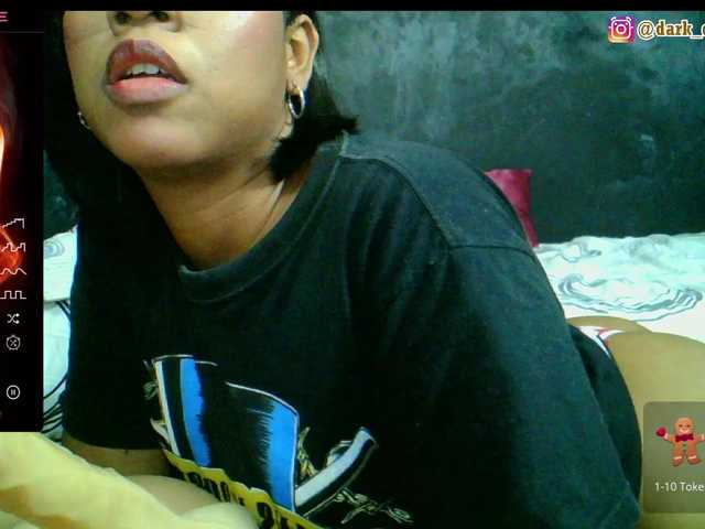 사진 darkessenxexx1 Hi my loveI'm very horny today And I want to ride you @total tokens At this moment I have @sofar tokens, Help me to fulfill it, they are missing @remain tokens