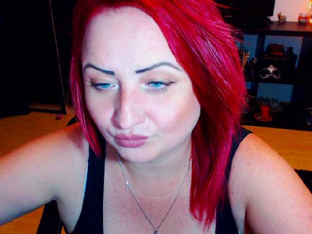 방송 스크린 샷 KinkyDomina