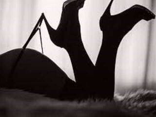 에로틱 한 영상 채팅 Darlaa