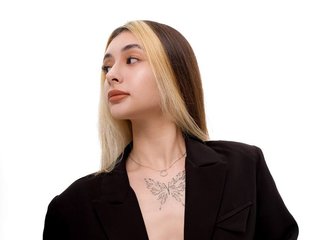 에로틱 한 영상 채팅 DarlaBelle