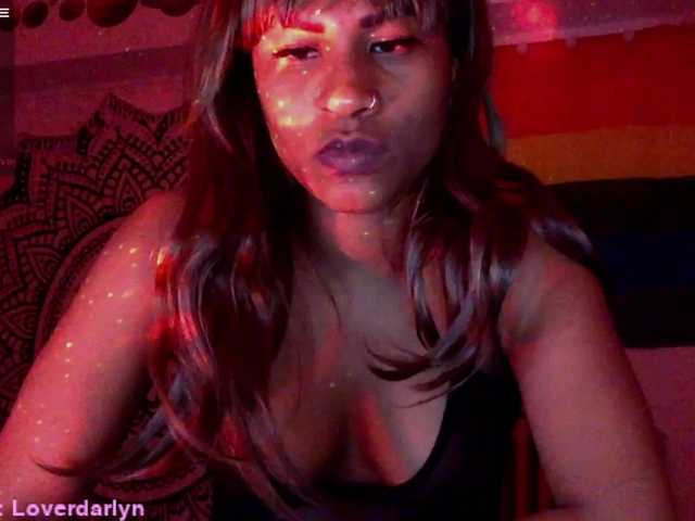 사진 YourDarlyn420 Hey new girl here. Join me. Lovense on!