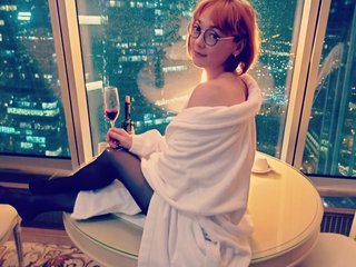 에로틱 한 영상 채팅 Darya21