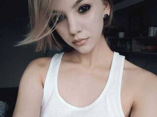 에로틱 한 영상 채팅 DASHII