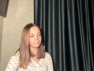 에로틱 한 영상 채팅 DavinaHaddad