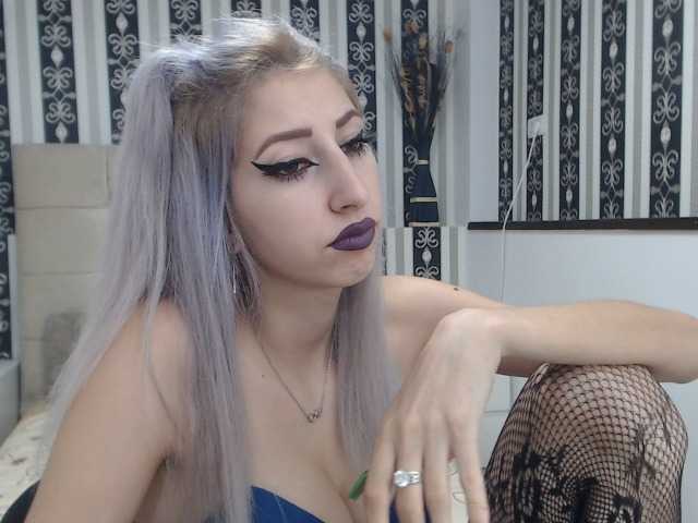 방송 스크린 샷 DayshaDebora