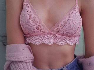 에로틱 한 영상 채팅 debbiesquirt