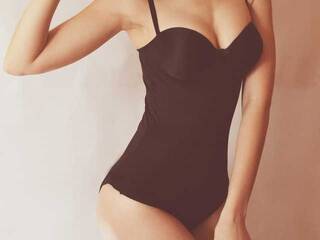 에로틱 한 영상 채팅 Delicioustitssss