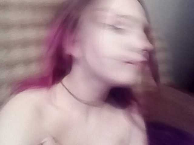 방송 스크린 샷 DeloraFade