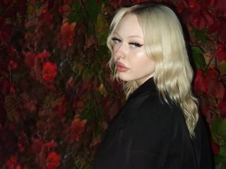 에로틱 한 영상 채팅 demilodge
