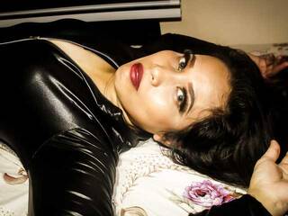 에로틱 한 영상 채팅 Devorasmith