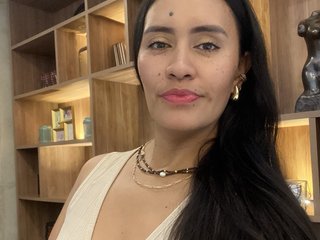 에로틱 한 영상 채팅 Diamante88