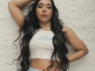 에로틱 한 영상 채팅 DianeSpencer