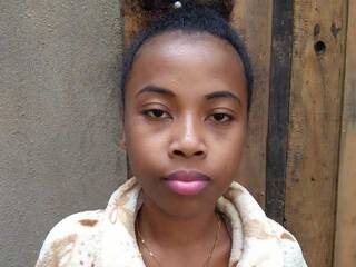 에로틱 한 영상 채팅 Didianah