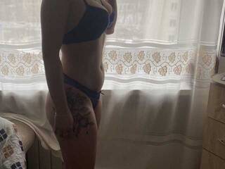 에로틱 한 영상 채팅 Dina383