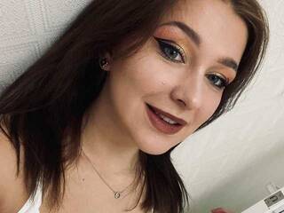 에로틱 한 영상 채팅 Disha-Lee