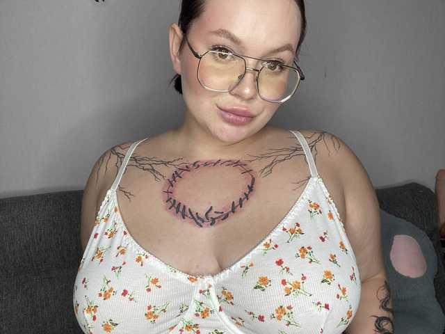 프로필 사진 Divine-1