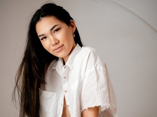 에로틱 한 영상 채팅 Divine-Madness