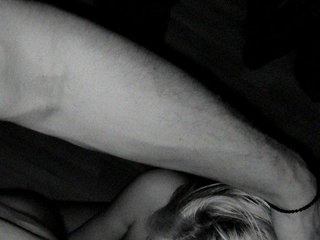 에로틱 한 영상 채팅 Divine0couple3forSex