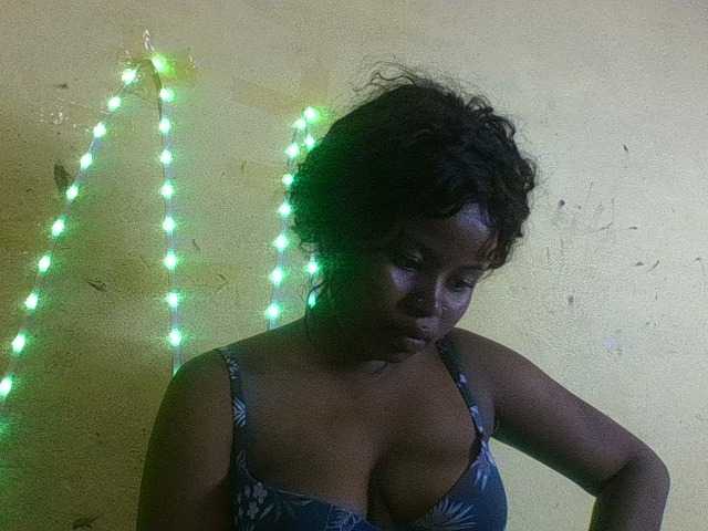 방송 스크린 샷 Djamillah