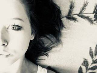 에로틱 한 영상 채팅 -KItIn-