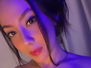 에로틱 한 영상 채팅 DonaBlum