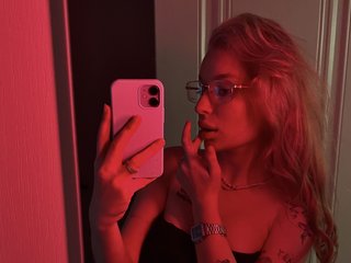 에로틱 한 영상 채팅 Dorothya