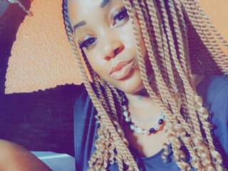 에로틱 한 영상 채팅 Dreeyaa21