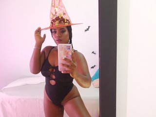 에로틱 한 영상 채팅 Edwiina