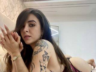 에로틱 한 영상 채팅 EffyRoses