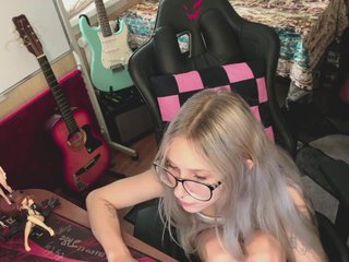 에로틱 한 영상 채팅 ElainLuv