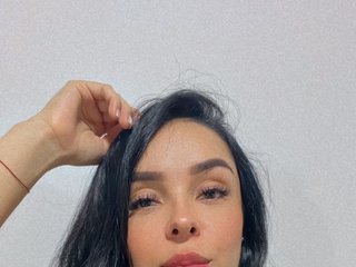 에로틱 한 영상 채팅 Elamonroe