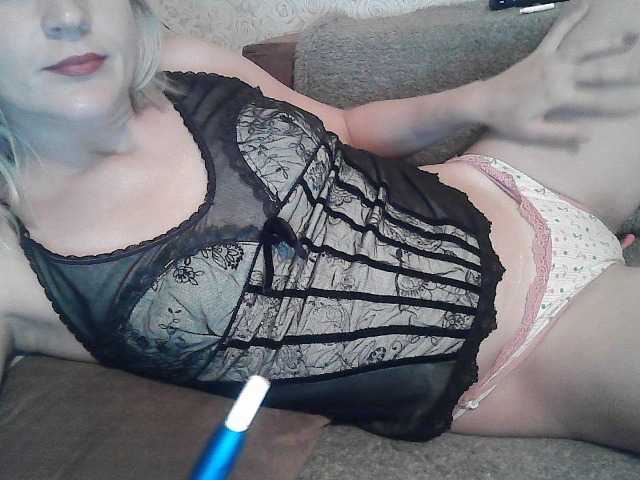 방송 스크린 샷 ElegantBlonda