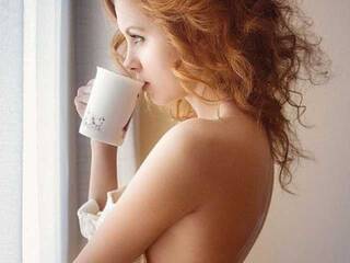 에로틱 한 영상 채팅 EliiMiler